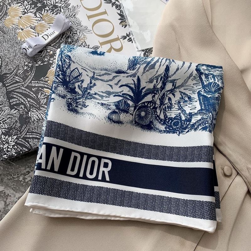 CHRISTIAN DIOR